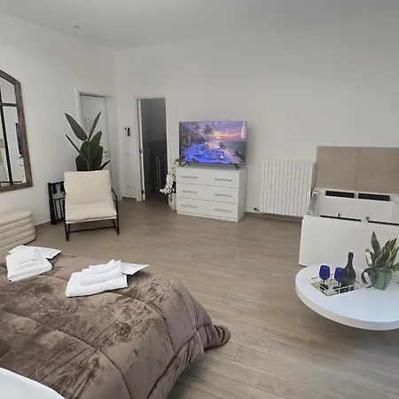 Centrale Suites 4*